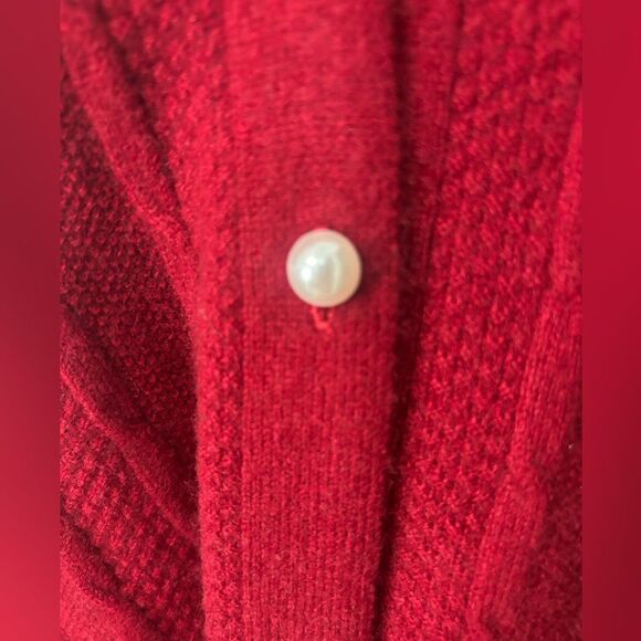 RanRui Cashmere Wool Wrap Buttoned Sweater Shawl Deep Red Maroon Women’s OS - Picture 2 of 8